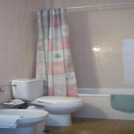 Sleeps 2 Wifi Apartment *
